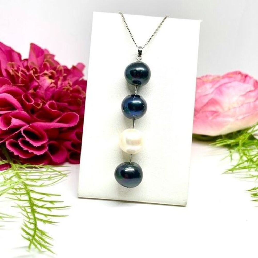 CLASSY⚜️STERLING SILVER Cultured Tahitian Pearl Necklace